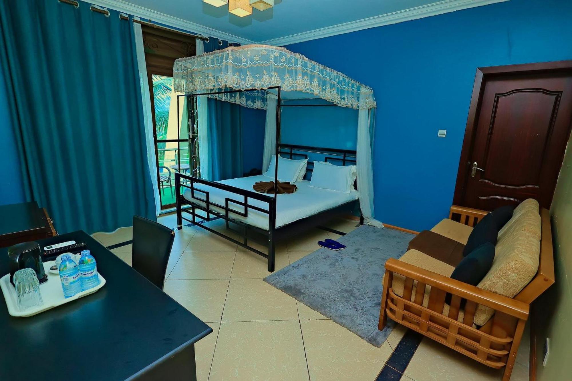 Shine Country Resort Hotel Naziba Kültér fotó